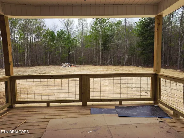 $475,000 | 186 Short Leaf Lane, Oneida, TN 37841