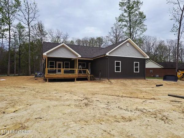 $475,000 | 186 Short Leaf Lane, Oneida, TN 37841