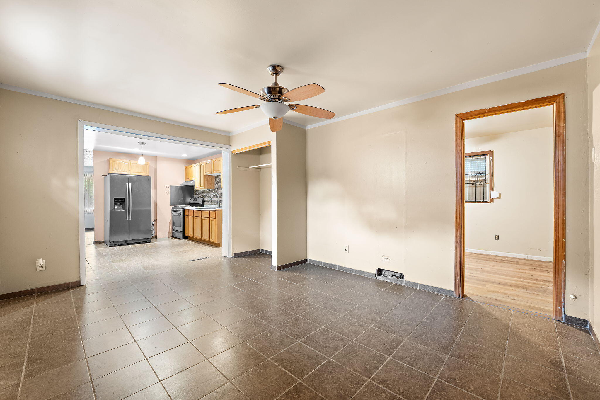 1021 Hamilton Place Gary, IN 46403 - Photo 14 of 22 2048x1365
