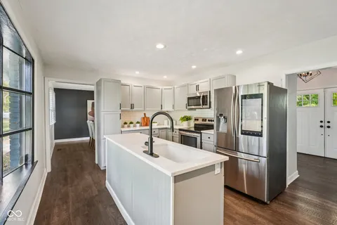 $415,000 | 5506 Kessler Blvd Drive North, Indianapolis, IN 46222