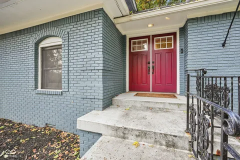 $415,000 | 5506 Kessler Blvd Drive North, Indianapolis, IN 46222