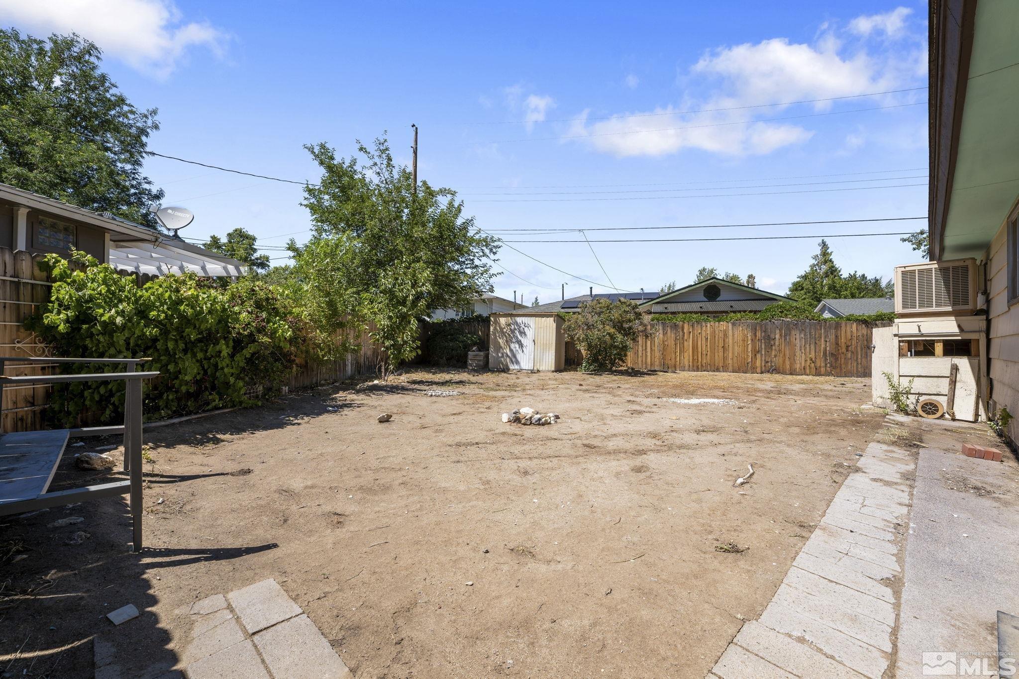 3475 Greta Place Reno, NV 89503 - Photo 26 of 36 a view of backyard of the house
