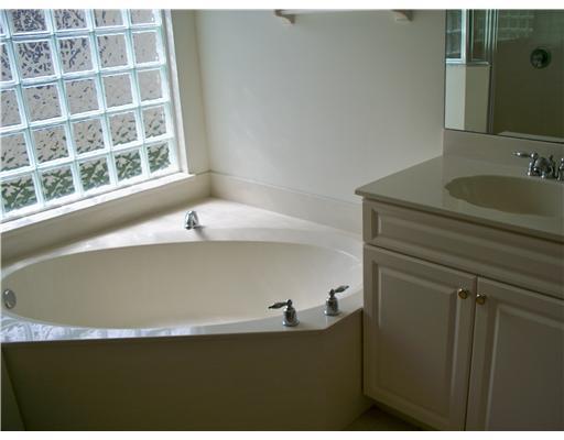2630 Southwest Regency Road Stuart, FL 34997 - Photo 10 of 21 Gallery Image 10