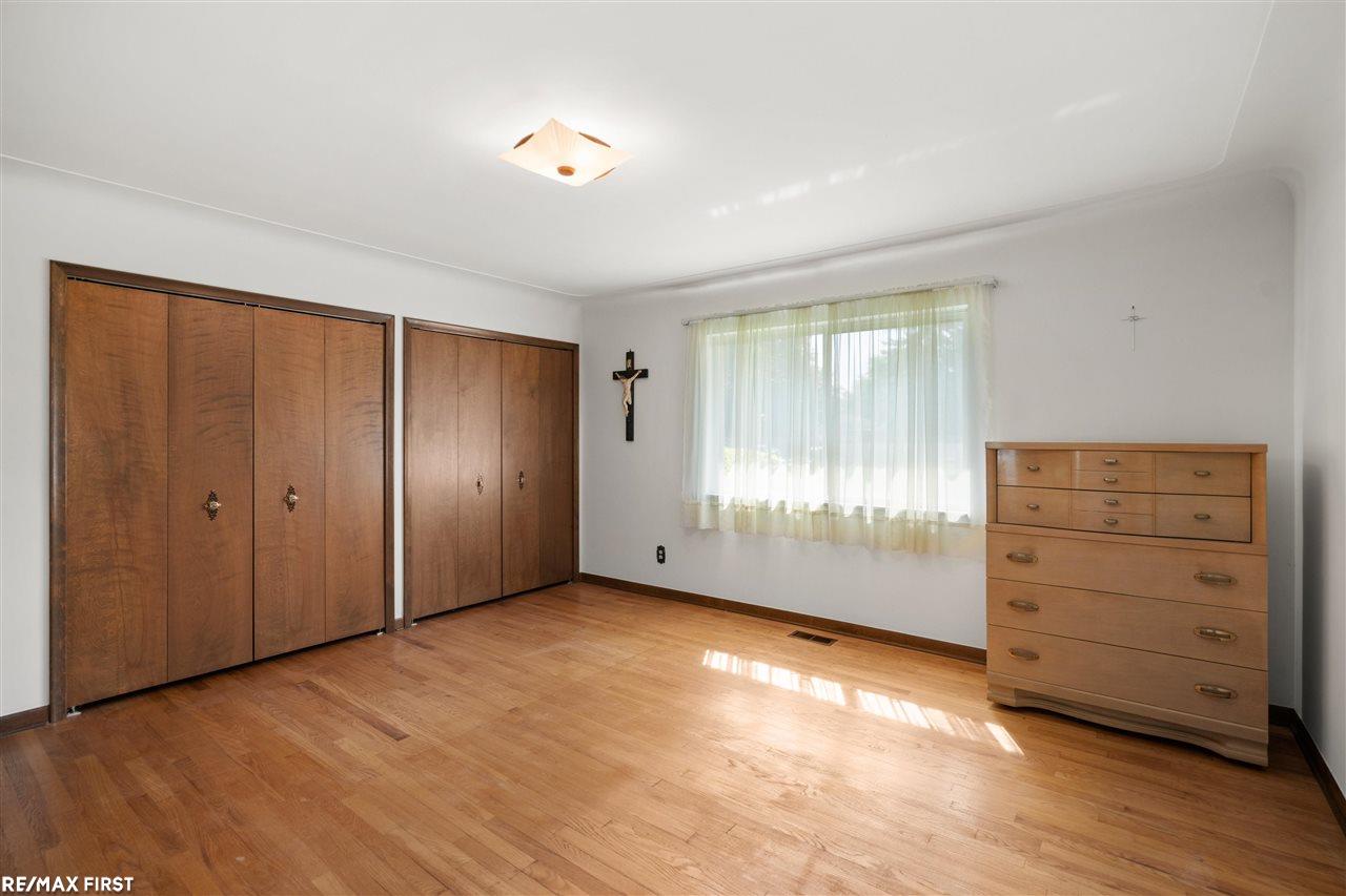 2098 Chalet Drive Rochester Hills, MI 48309 - Photo 18 of 36