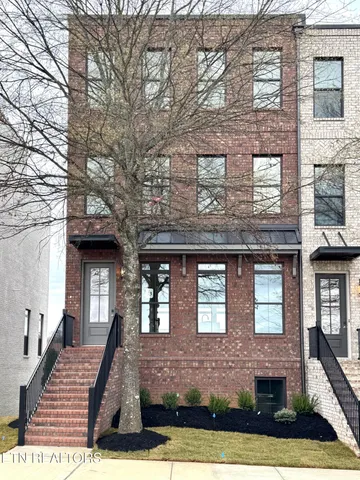 $989,900 | 33 Northshore Town Centre, Knoxville, TN 37922