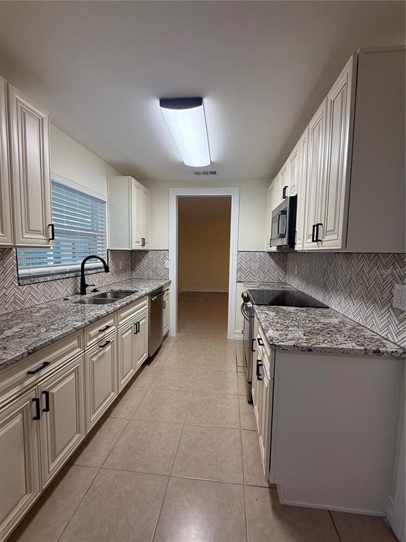 362 Holly Ridge Road Winter Haven, FL 33880 - Photo 4 of 23