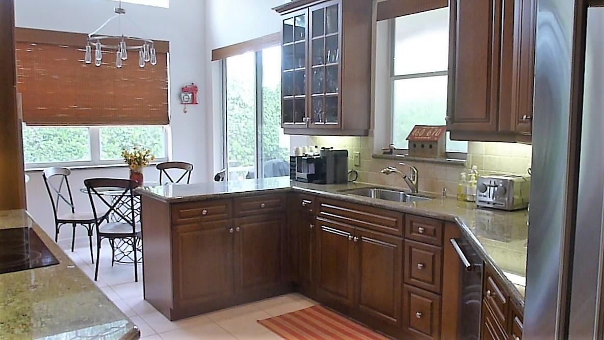 6457 Colomera Drive Boca Raton, FL 33433 - Photo 7 of 22 Kitchen