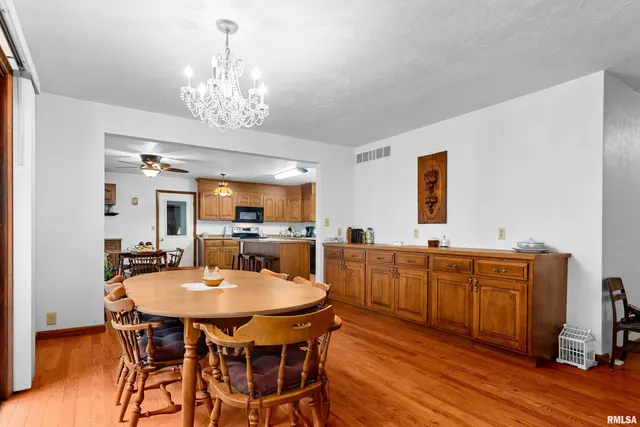 $349,900 | 606 Thatcher Lane, Metamora, IL 61548