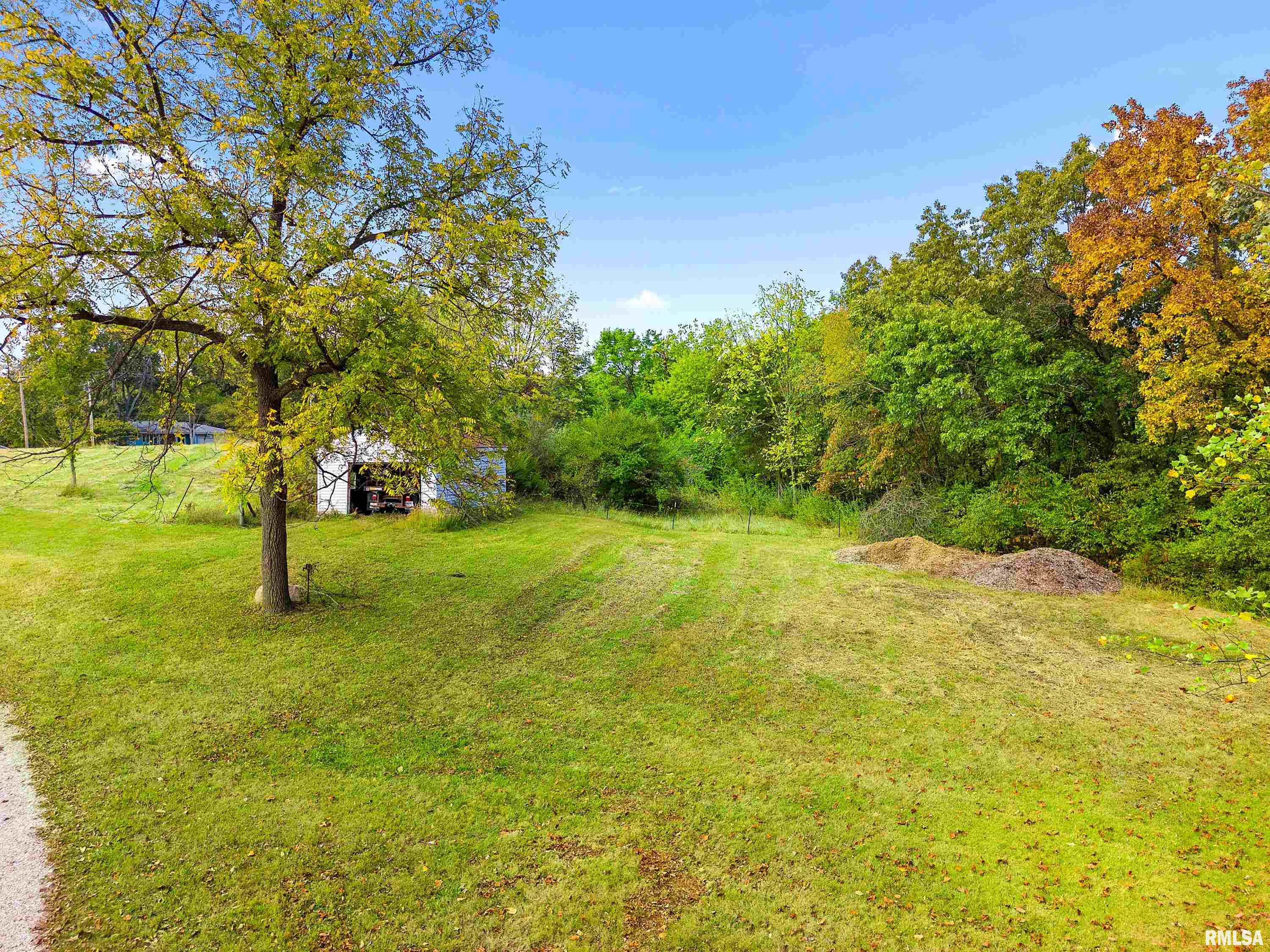 606 Thatcher Lane Metamora, IL 61548 - Photo 4 of 55