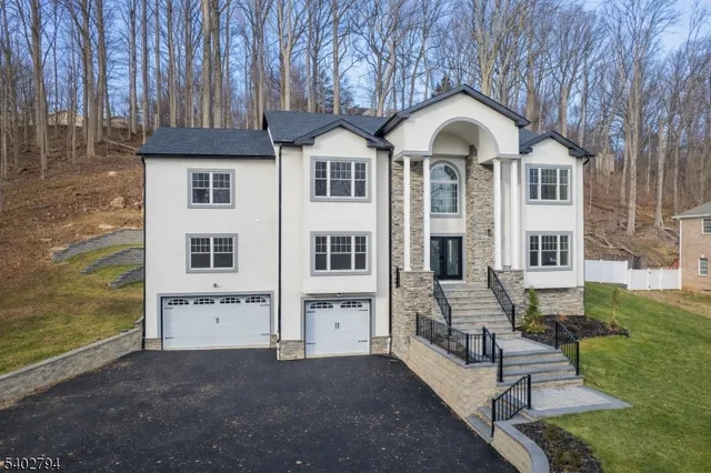 $1,799,900 | 79 Park Place, Watchung, NJ 07069