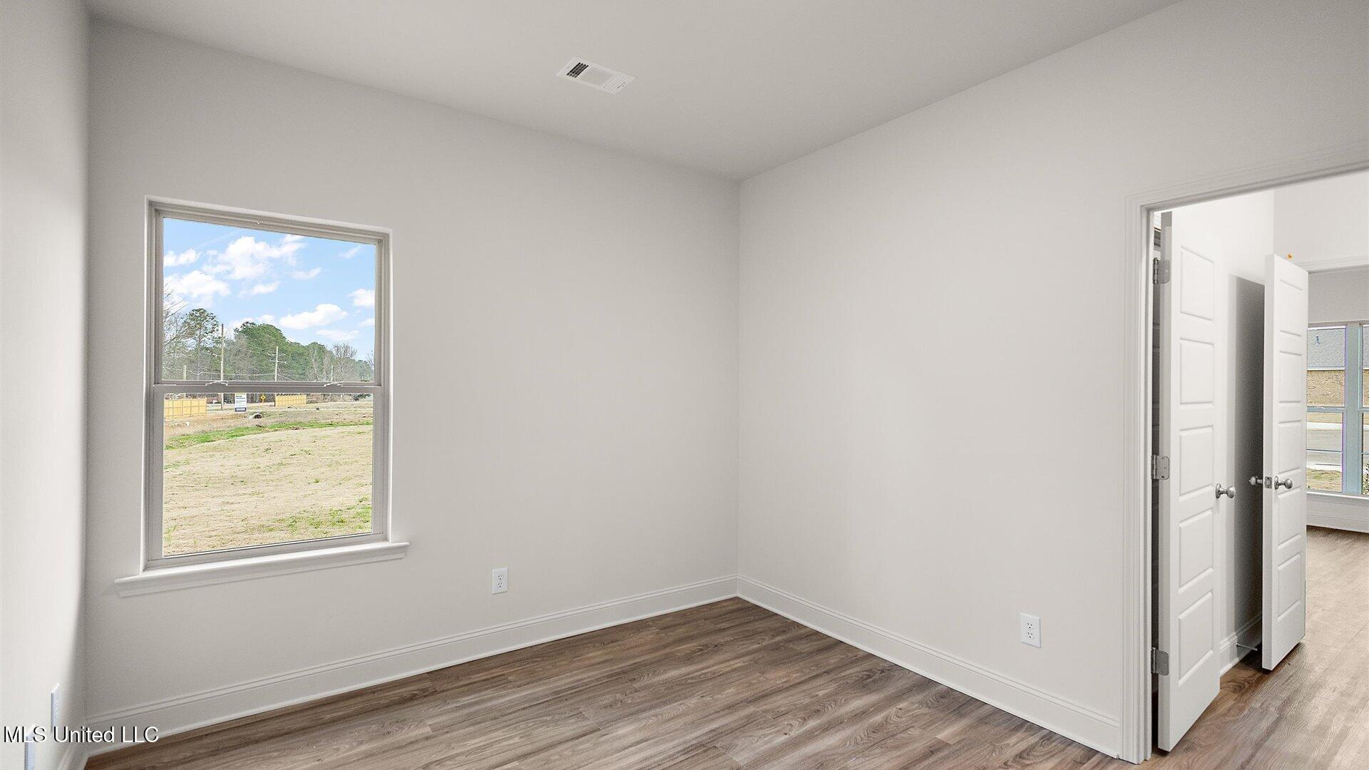 102 Triple Crown Cove Clinton, MS 39056 - Photo 34 of 37 37-3HTP5744