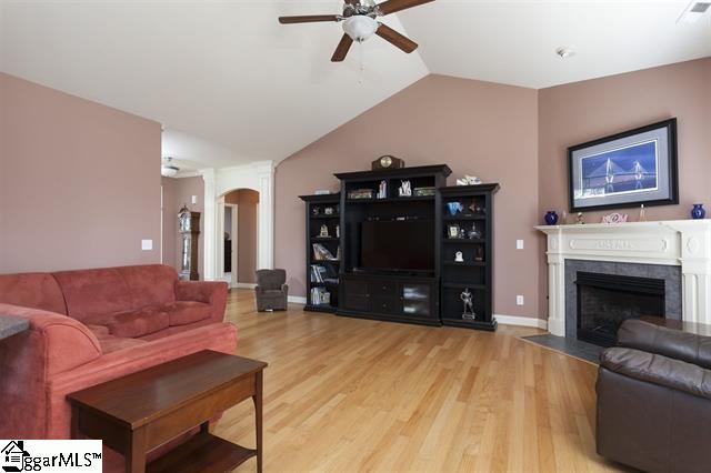 101 Redwater Way Greer, SC 29651 - Photo 8 of 22 Gallery Image 8