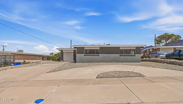 $275,000 | 313 Mardi Gras Drive, El Paso, TX 79912