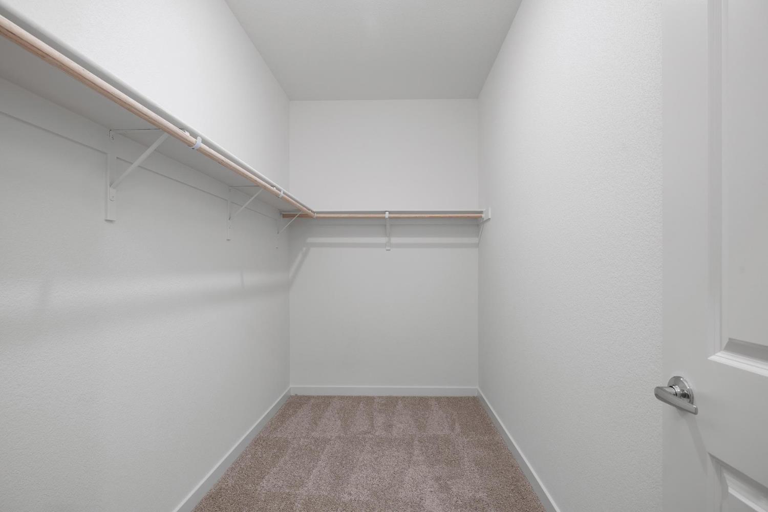 816 Chatham Lane Patterson, CA 95363 - Photo 9 of 15 a view of room