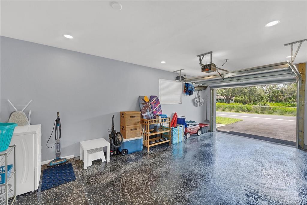 527 Sutton Place Longboat Key, FL 34228 - Photo 43 of 88