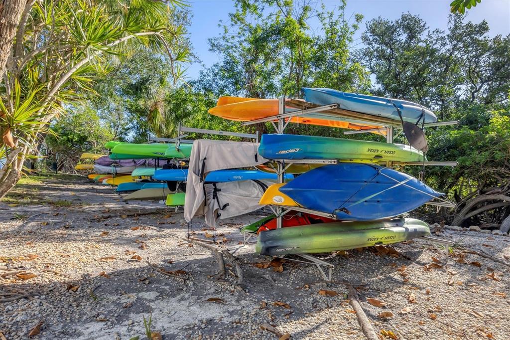 527 Sutton Place Longboat Key, FL 34228 - Photo 66 of 88