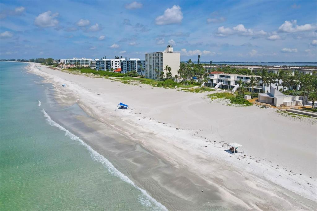 527 Sutton Place Longboat Key, FL 34228 - Photo 84 of 88