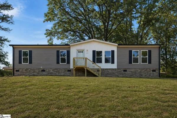 $239,900 | 129 Ridgecrest Drive, Central, SC 29630