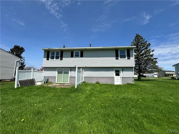 $2,650 | 4843 O Donnell Street, Clay, NY 13088