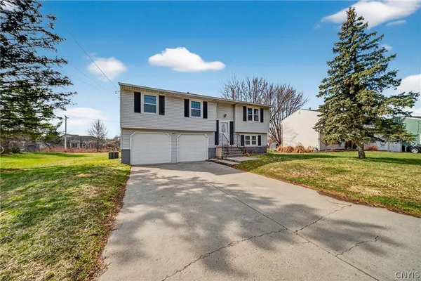 $2,650 | 4843 O Donnell Street, Clay, NY 13088