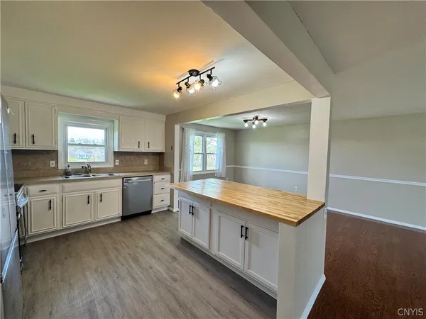 $2,650 | 4843 O Donnell Street, Clay, NY 13088