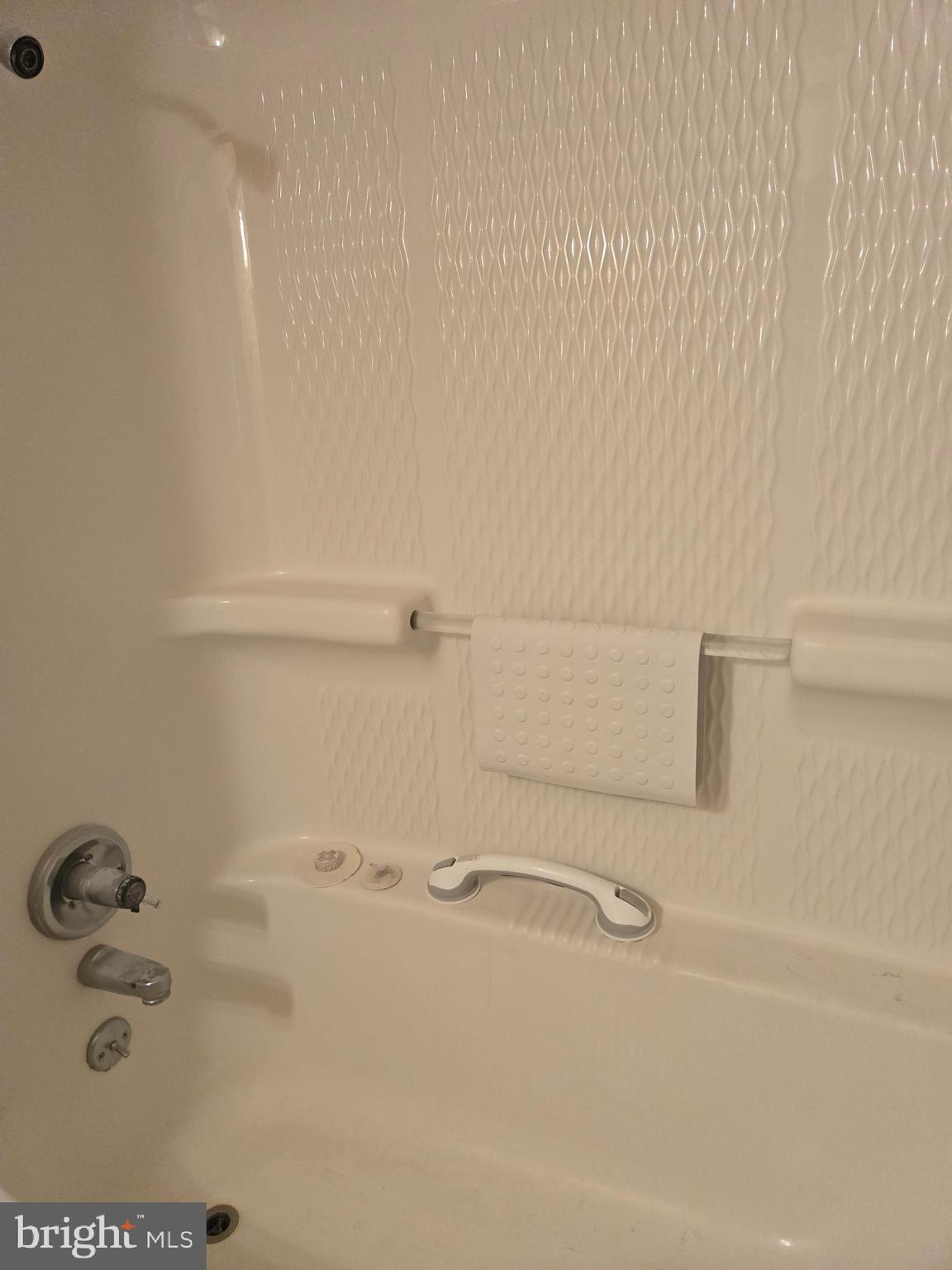 555 Honeysuckle Court Pine Grove, PA 17963 - Photo 8 of 13