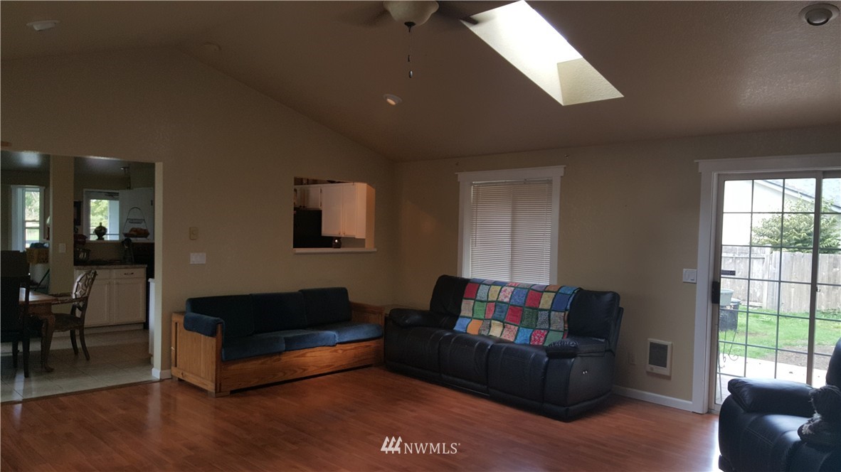 1606 Diamond Road Southeast Lacey, WA 98503 - Photo 5 of 11 Gallery Image 5