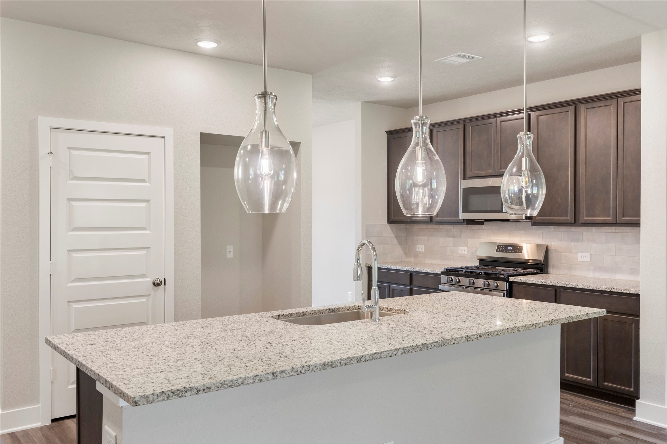 2071 Winepress Road Brenham, TX 77833 - Photo 14 of 37 Gallery Image 14