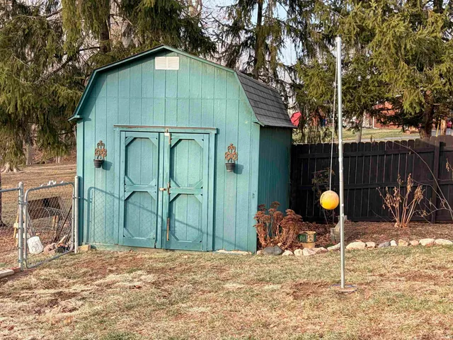 $274,900 | 109 Patricia Drive, Kokomo, IN 46902