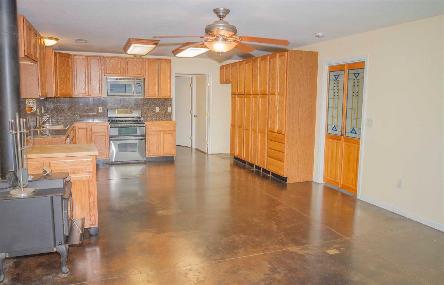 40478 Iris Road Squaw Valley, CA 93675 - Photo 4 of 92 Gallery Image 4