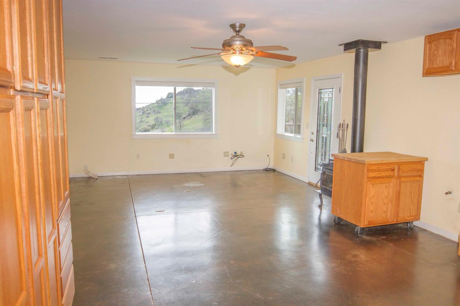 40478 Iris Road Squaw Valley, CA 93675 - Photo 6 of 92 Gallery Image 6