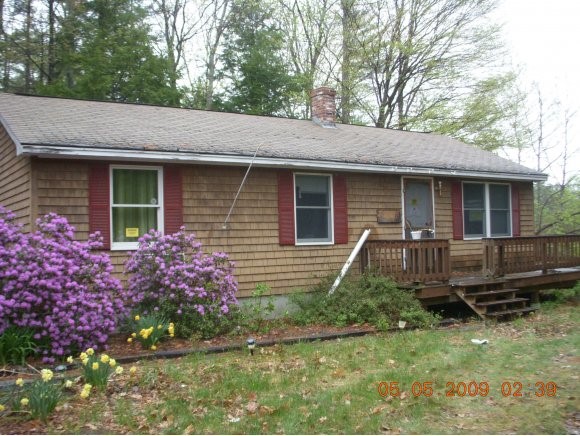 94 Center Road Weare, NH 03281 - Photo 1 of 1