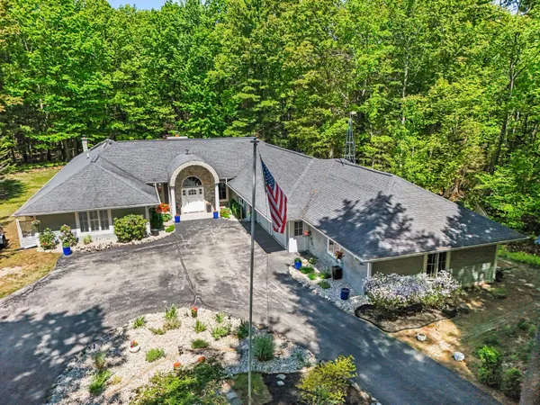 $1,199,000 | 5389 Ridge Road, Pentwater, MI 49449