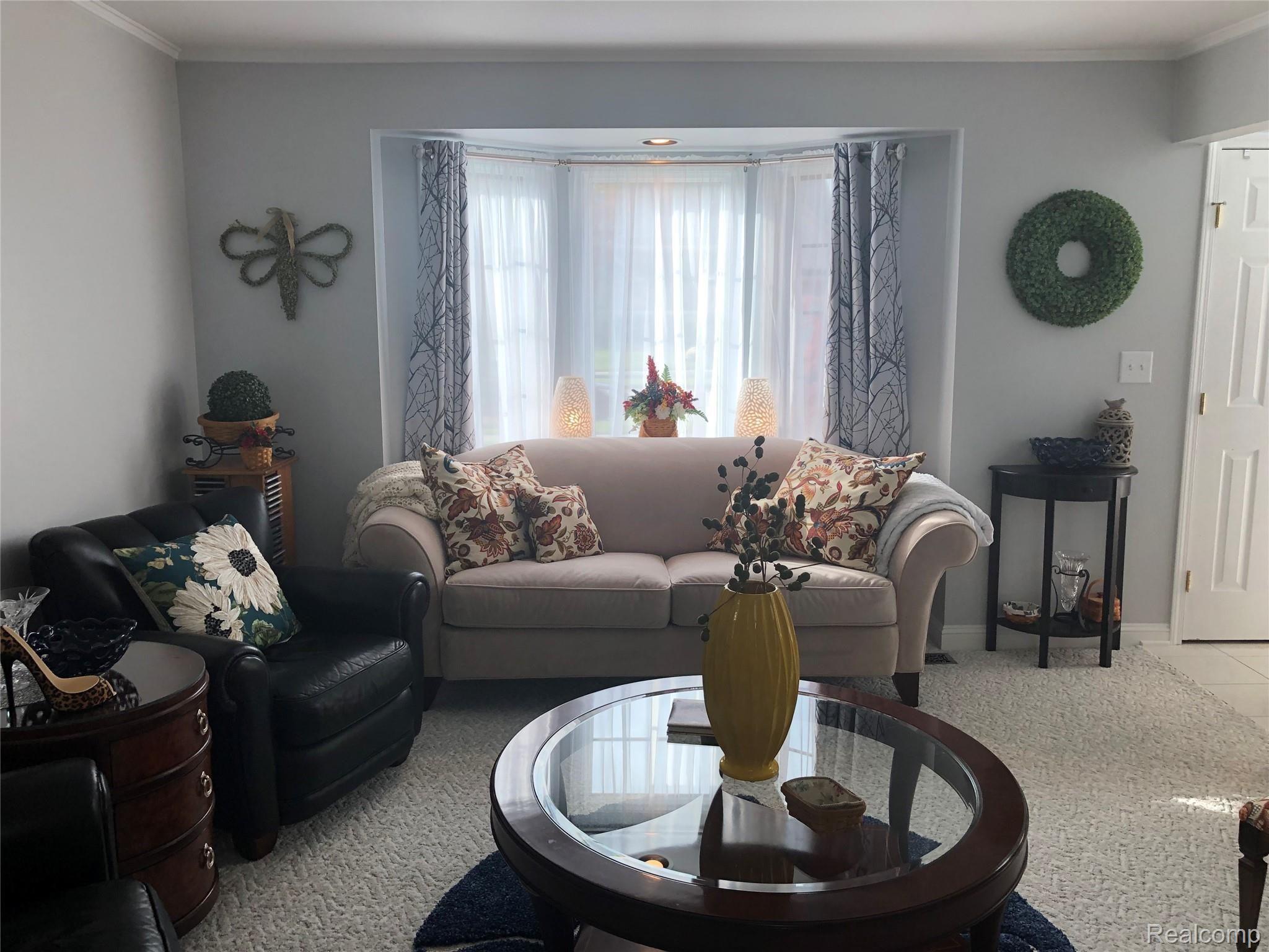 16521 Rosa Lane Southgate, MI 48195 - Photo 13 of 72 99C13A6B-4634-4789-A135-1ACA26CAB37B.jpeg