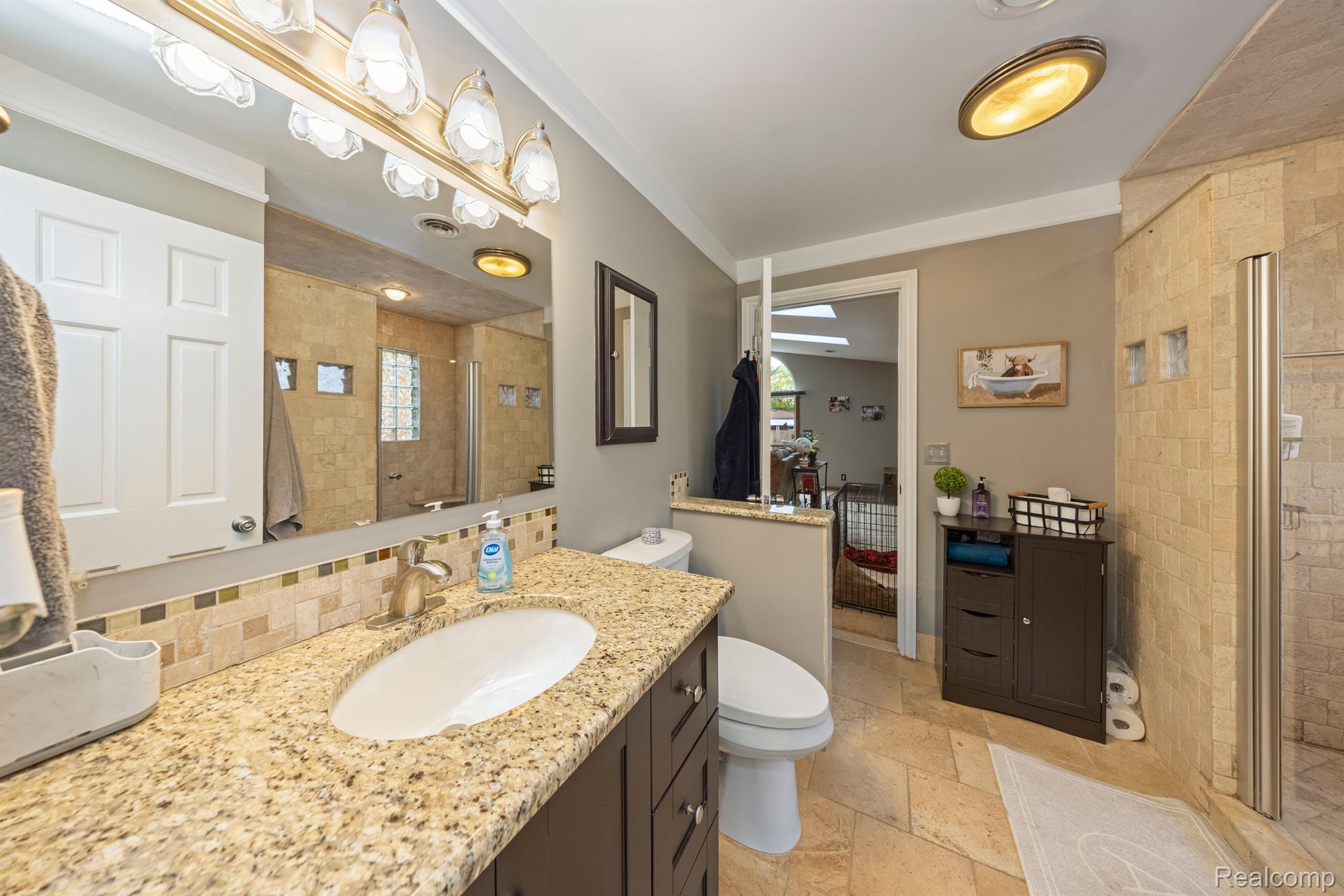 4525 Frazho Road Warren, MI 48091 - Photo 20 of 49