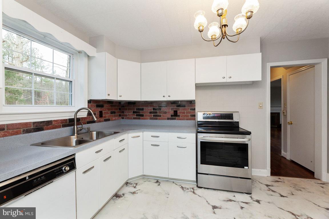 8205 Sonar Road Clinton, MD 20735 - Photo 12 of 39