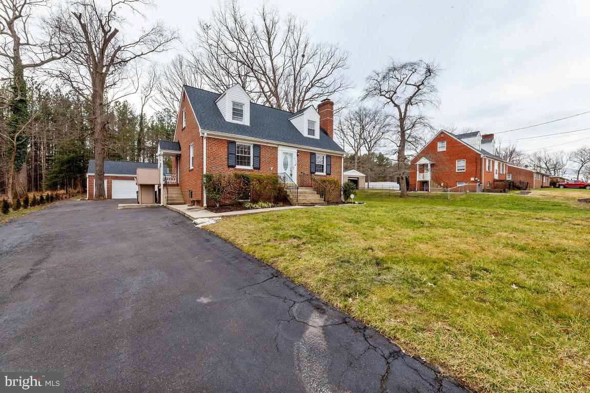 8205 Sonar Road Clinton, MD 20735 - Photo 4 of 39