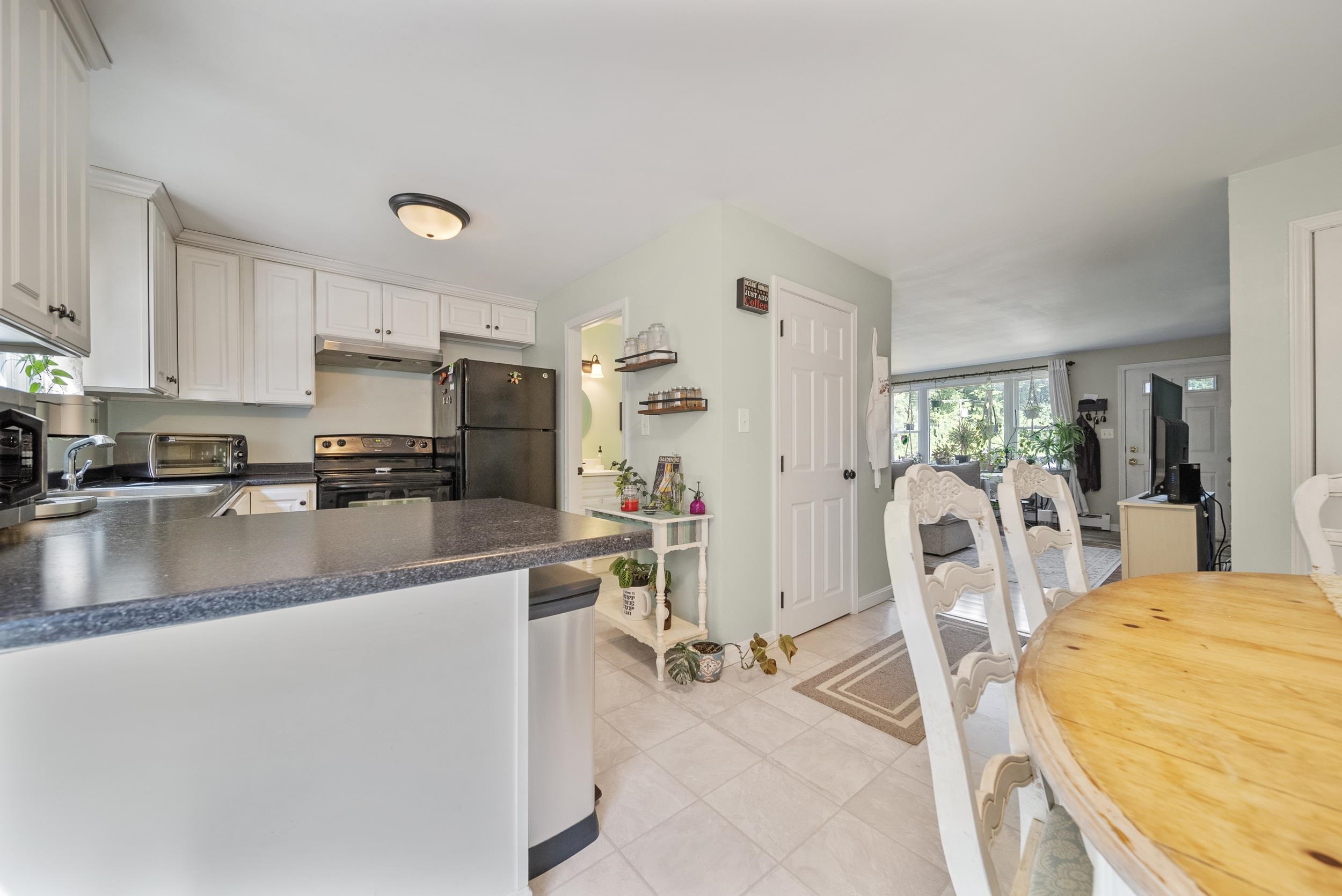 2 Bayview Terrace Road, Unit K Hooksett, NH 03106 - Photo 10 of 32 Gallery Image 10