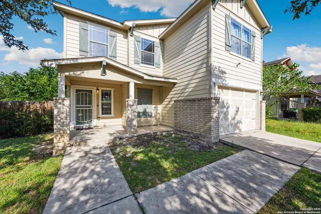 $2,400 | 8810 Mesa Vista, San Antonio, TX 78224