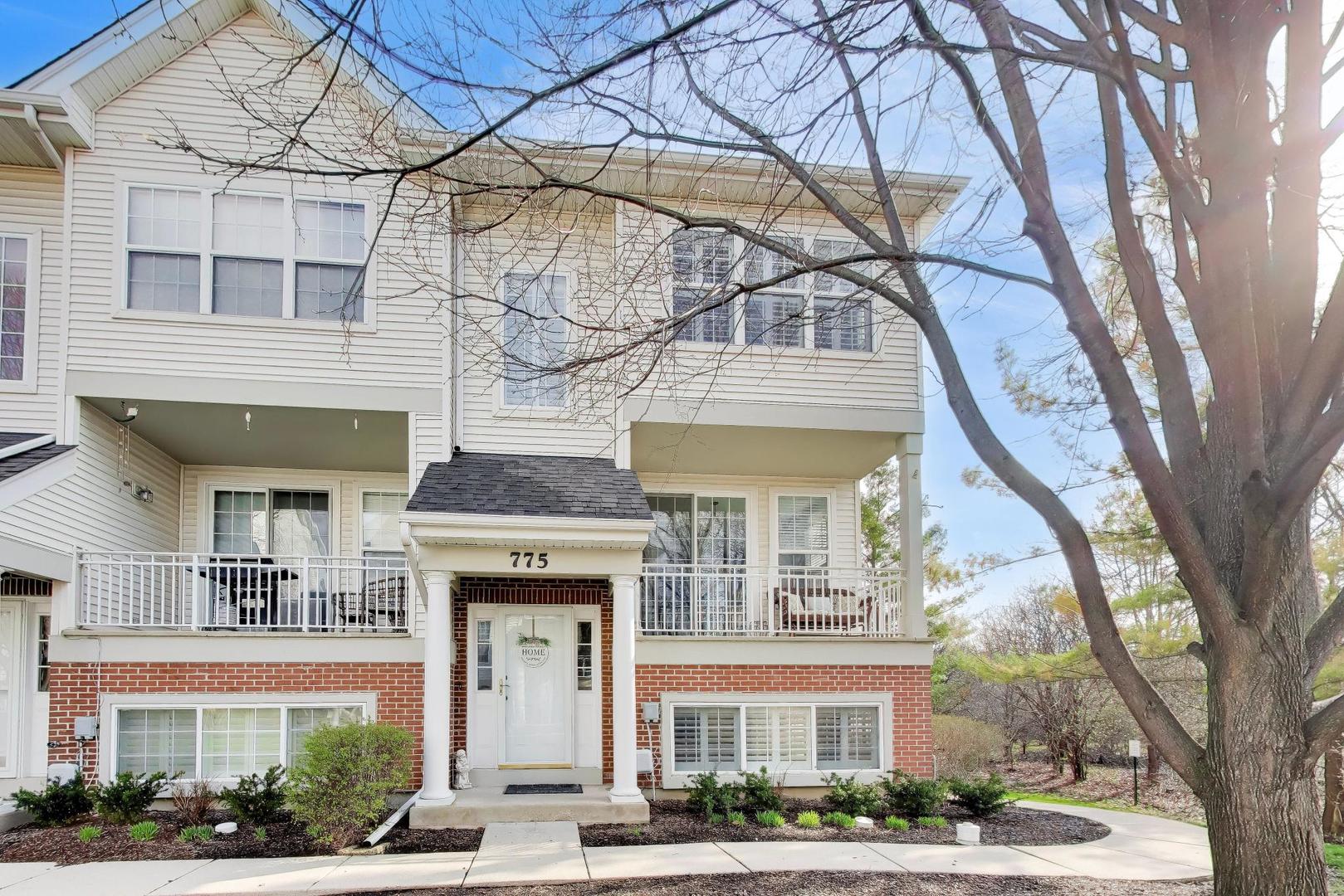 775 Pheasant Trail St. Charles, IL 60174 - Photo 1 of 39