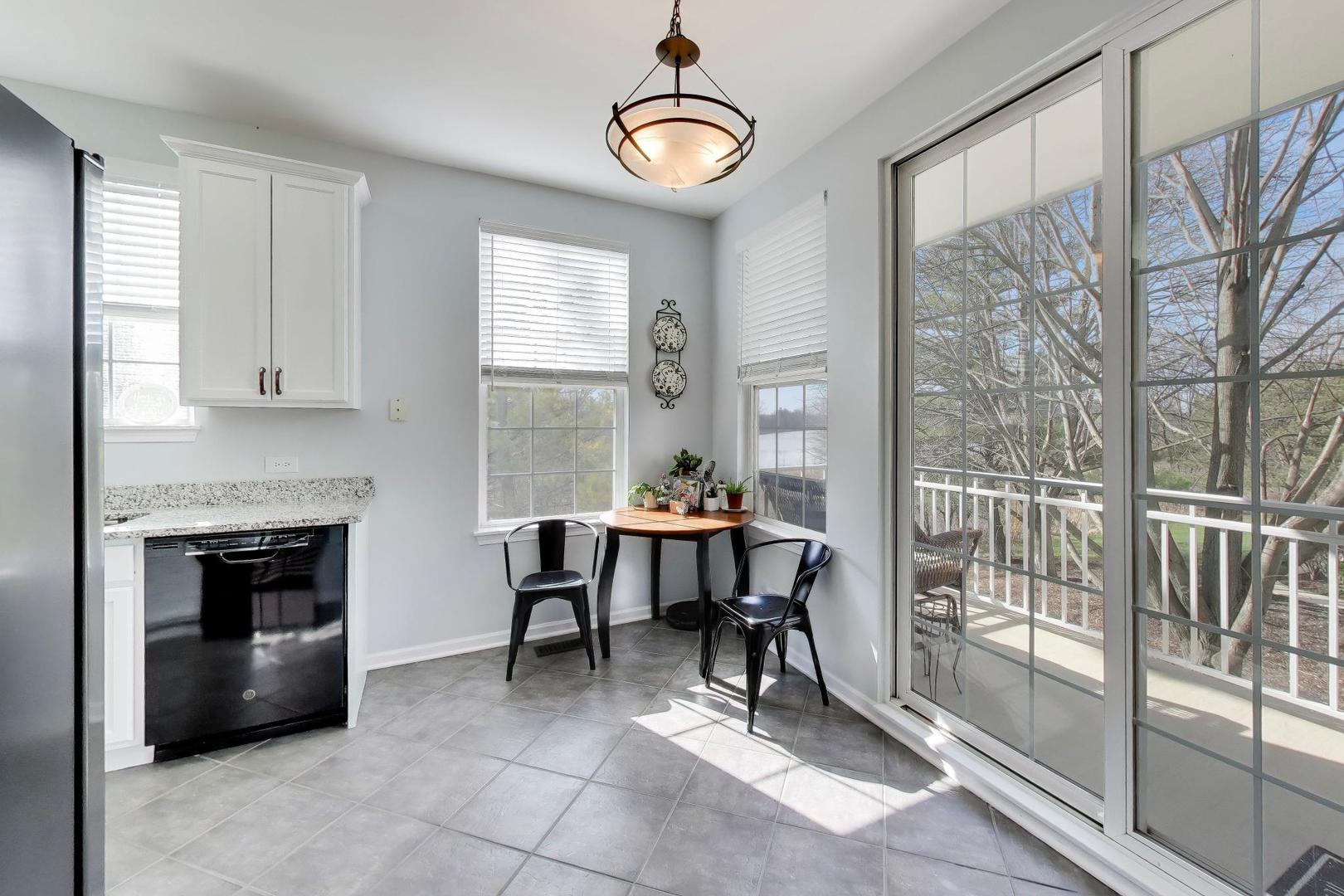 775 Pheasant Trail St. Charles, IL 60174 - Photo 9 of 39