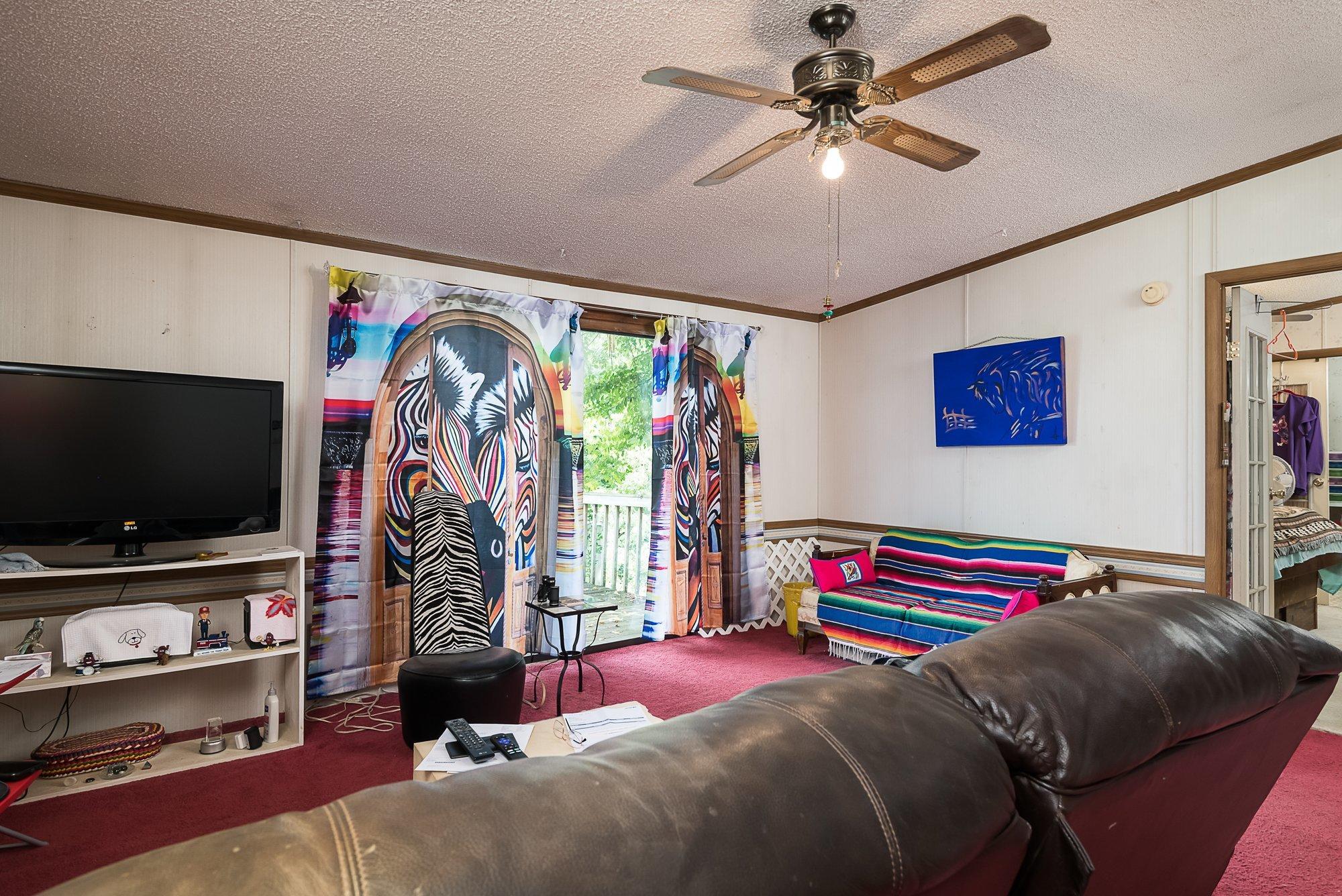 6161 Ashgrove Road Nicholasville, KY 40356 - Photo 8 of 31 004-6161_ashgrove_rd_8_3_21-highrez.jpg-