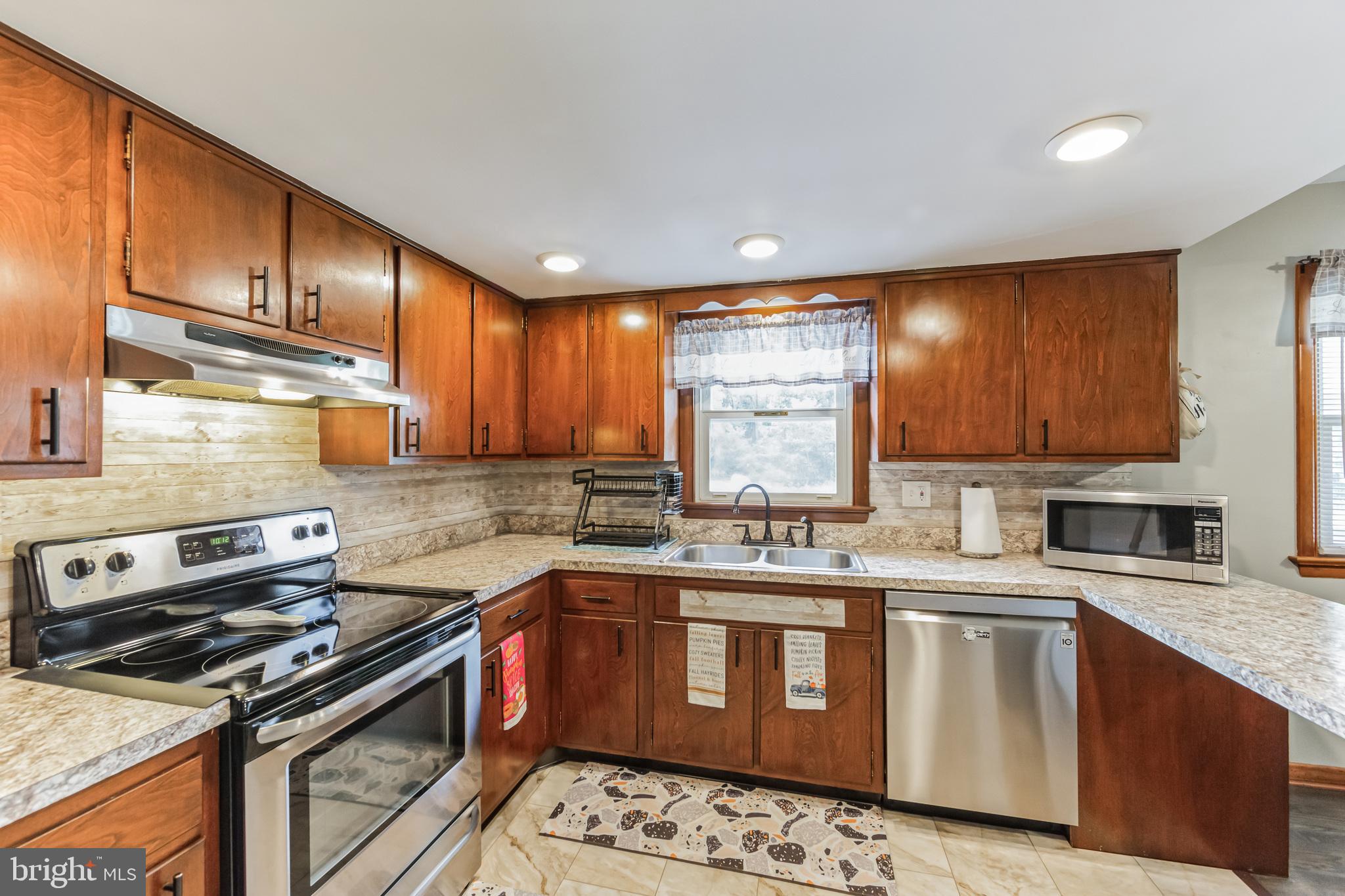 1735 Old River Road Marietta, PA 17547 - Photo 11 of 31