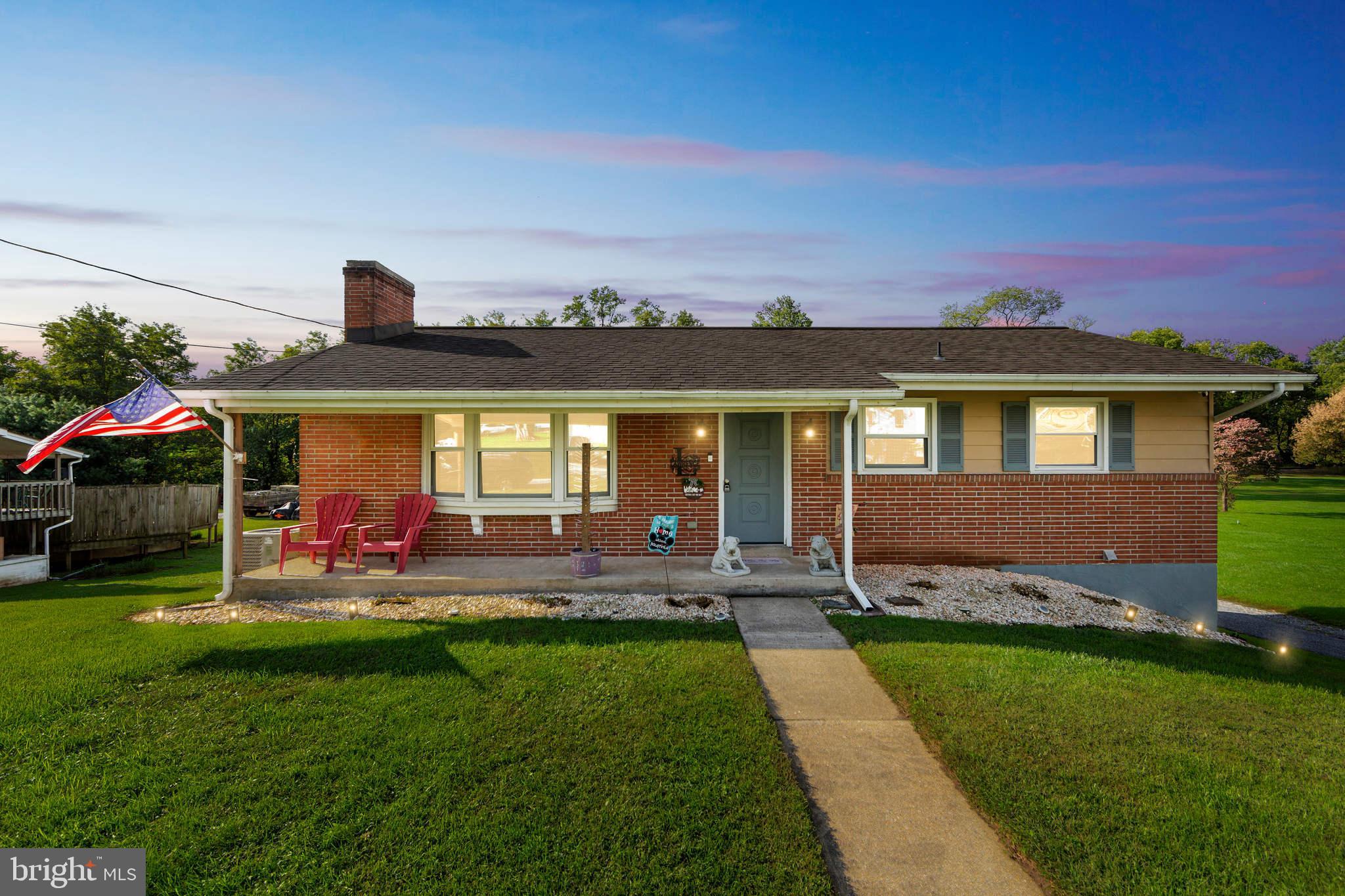 1735 Old River Road Marietta, PA 17547 - Photo 2 of 31