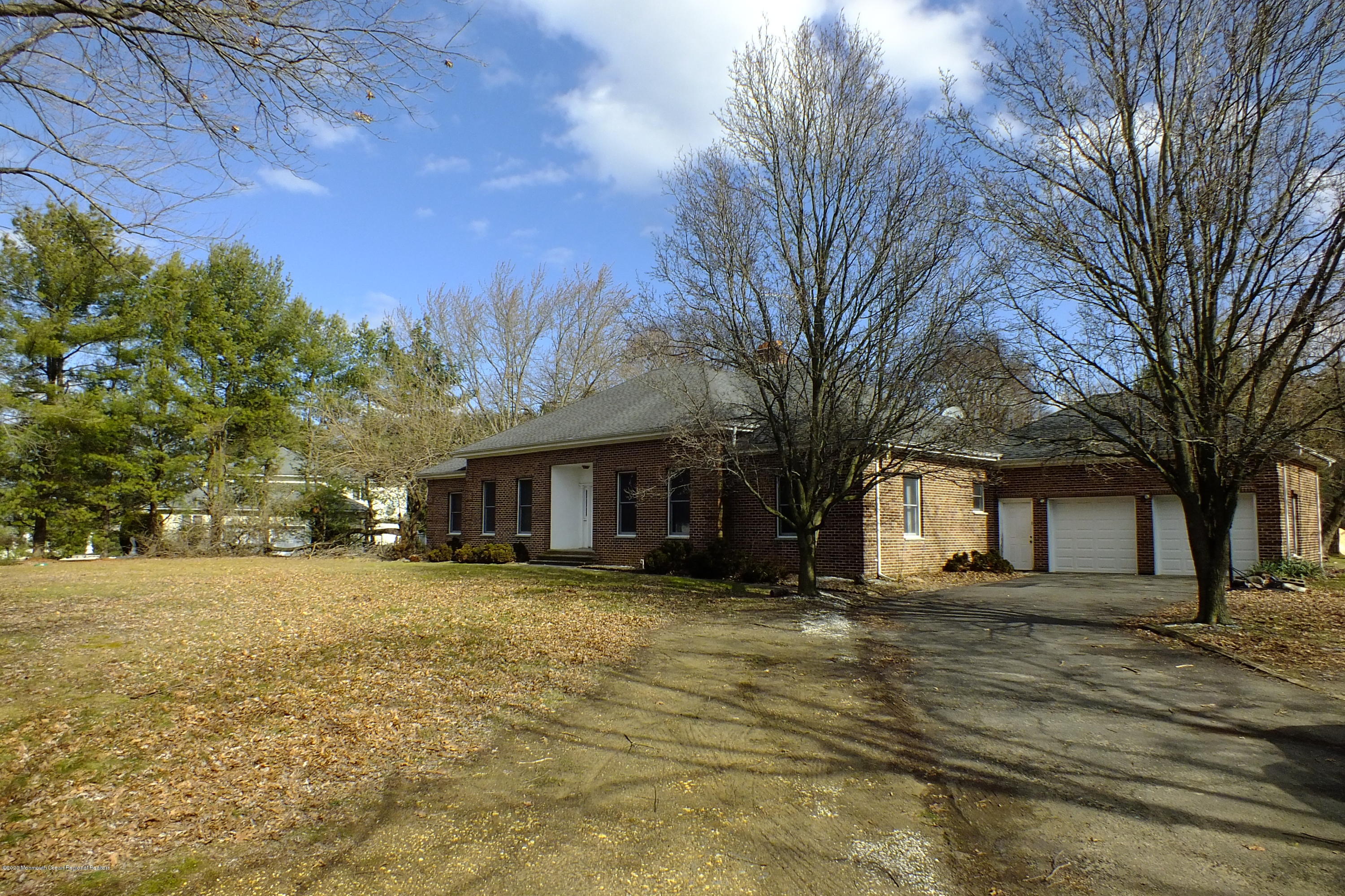 543 Line Road Holmdel, NJ 07733 - Photo 2 of 19 543 Line Road