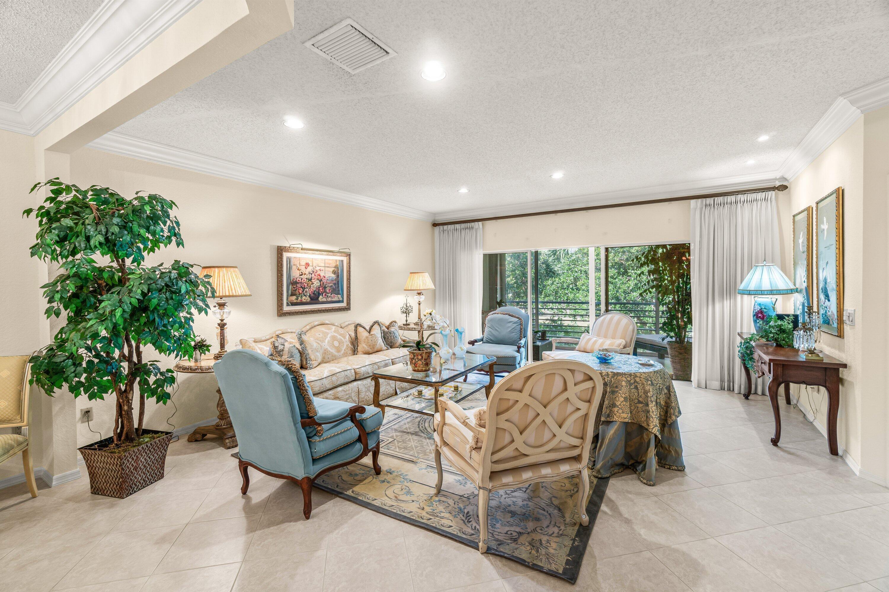 6229 Graycliff Drive, Unit D Boca Raton, FL 33496 - Photo 8 of 49 Living Room