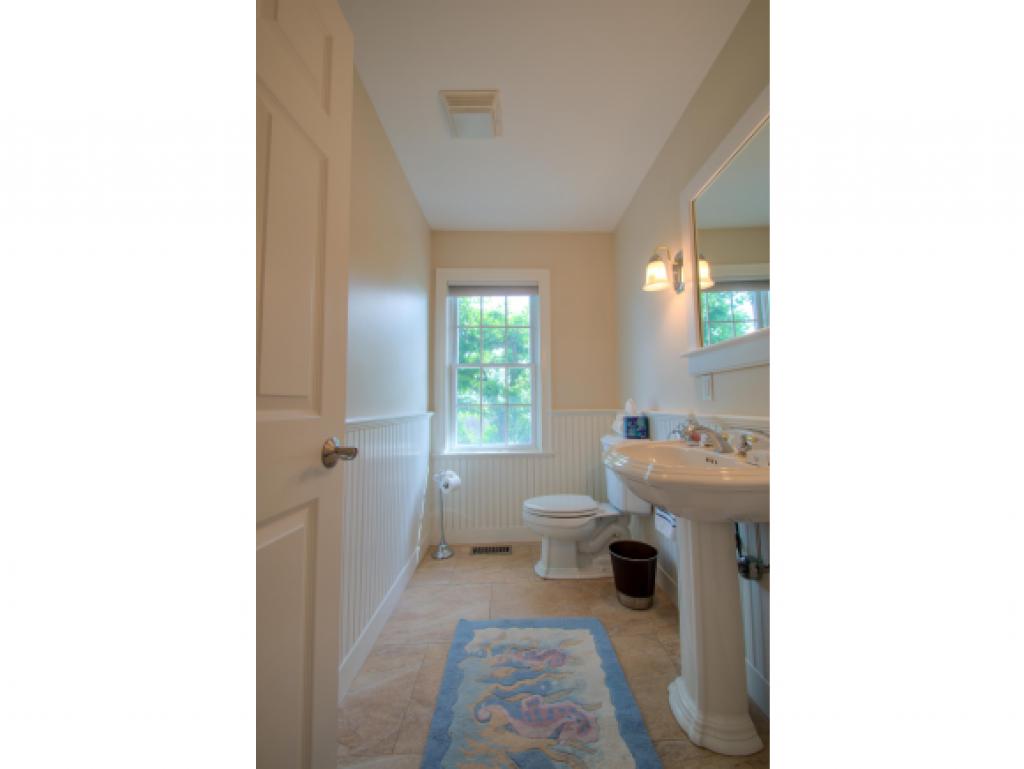 92 Old Beach Road Rye, NH 03870 - Photo 19 of 35