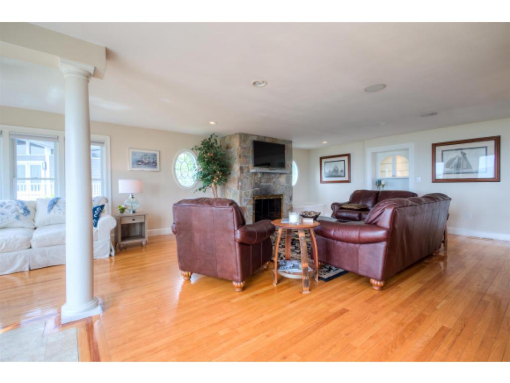 92 Old Beach Road Rye, NH 03870 - Photo 4 of 35