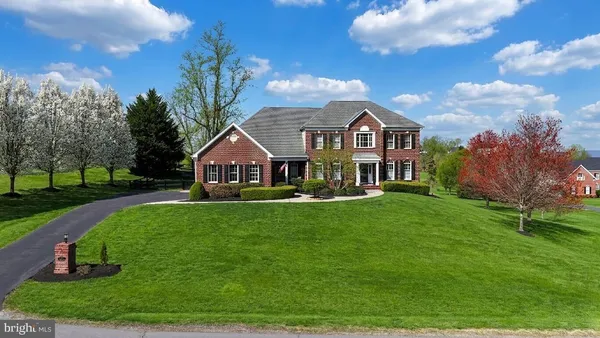 $1,400,000 | 15242 Bankfield Drive, Waterford, VA 20197