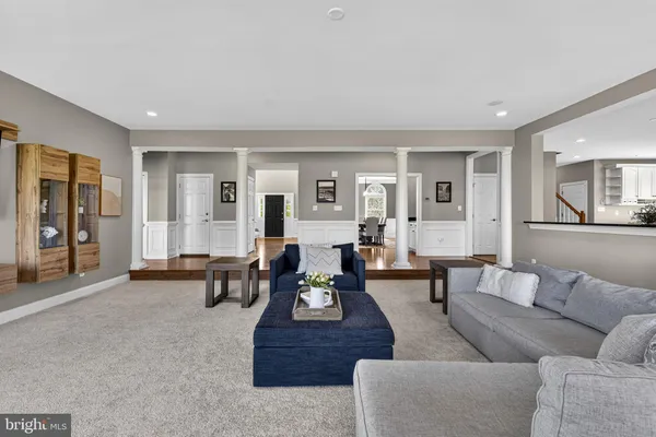 $1,400,000 | 15242 Bankfield Drive, Waterford, VA 20197